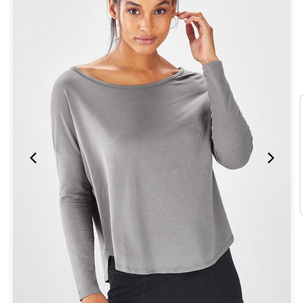 Fabletics Alyona Tee, Size M.